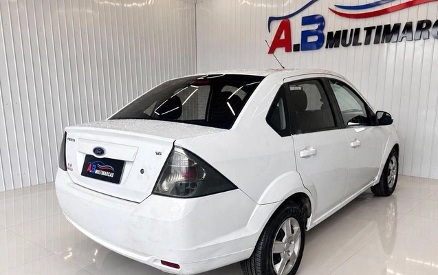 imagem-https://www.socarrao.com.br/sc-vehicle-images-prod/4389872/1792415756647-8539586_14_B_b4c3a1876f.jpeg