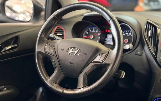 imagem-https://www.socarrao.com.br/sc-vehicle-images-prod/4389999/1792618897773-8573155_13_B_d821e9436b.jpeg