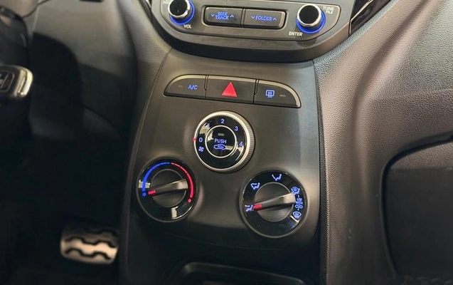 imagem-https://www.socarrao.com.br/sc-vehicle-images-prod/4389999/1792618897780-8573155_17_B_ca1bf2a6b6.jpeg