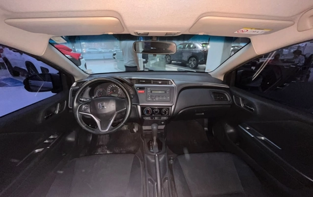 imagem-https://www.socarrao.com.br/sc-vehicle-images-prod/4390015/1792416138479-wcbNbq7tqlOXwfikJtxIaZj2cspR68y3.jpg