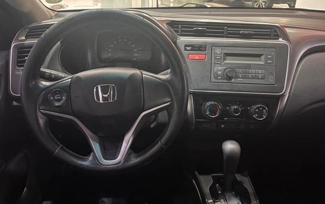 imagem-https://www.socarrao.com.br/sc-vehicle-images-prod/4390015/1792416138485-7wYsUelk4ZNV7lH5BIqtX5PzqXrJaten.jpg