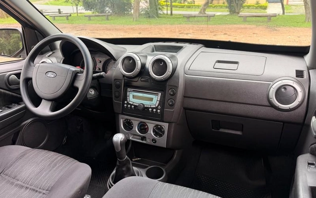 imagem-https://www.socarrao.com.br/sc-vehicle-images-prod/4390320/1792416861460-8583085_17_B_44925a9ceb.jpeg