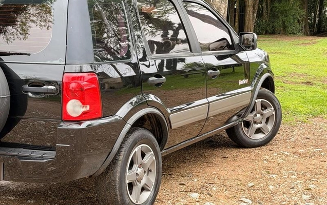 imagem-https://www.socarrao.com.br/sc-vehicle-images-prod/4390320/1792766990277-8583085_5_B_e0d149d120.jpeg