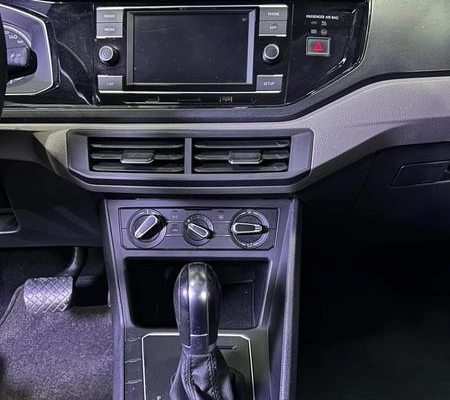 imagem-https://www.socarrao.com.br/sc-vehicle-images-prod/4390321/1792683113222-8578457_10_B_64e4feeda2.jpeg