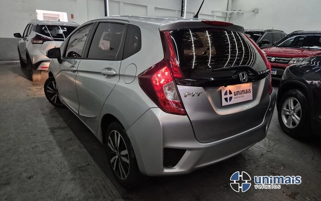 imagem-https://www.socarrao.com.br/sc-vehicle-images-prod/4390531/1792417382940-ebaeb763-b8dc-4bf9-96cc-ac49be1f3fd120261019094640.jpeg