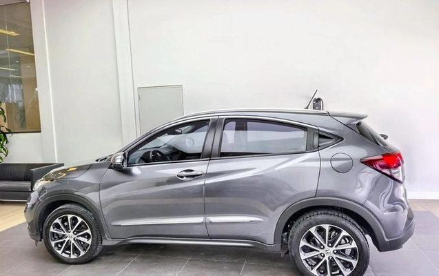 imagem-https://www.socarrao.com.br/sc-vehicle-images-prod/4390968/1792418383708-8578679_6_B_78b7cfdbb1.jpeg