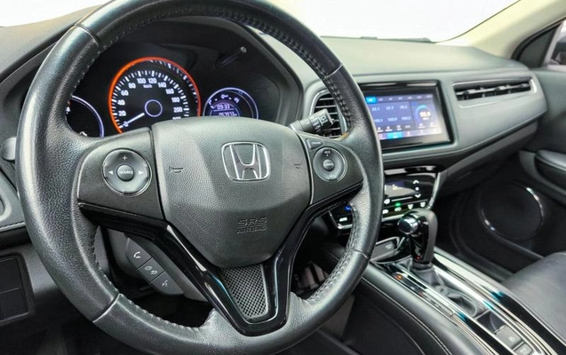 imagem-https://www.socarrao.com.br/sc-vehicle-images-prod/4390968/1792418383713-8578679_1_B_008879b62c.jpeg