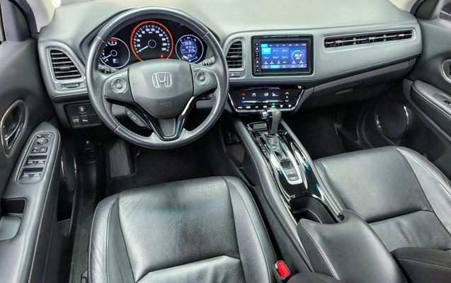 imagem-https://www.socarrao.com.br/sc-vehicle-images-prod/4390968/1792418383719-8578679_6_B_7b6c0ac710.jpeg