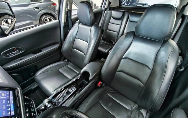 imagem-https://www.socarrao.com.br/sc-vehicle-images-prod/4390968/1792418383720-8578679_1_B_93a670c83b.jpeg