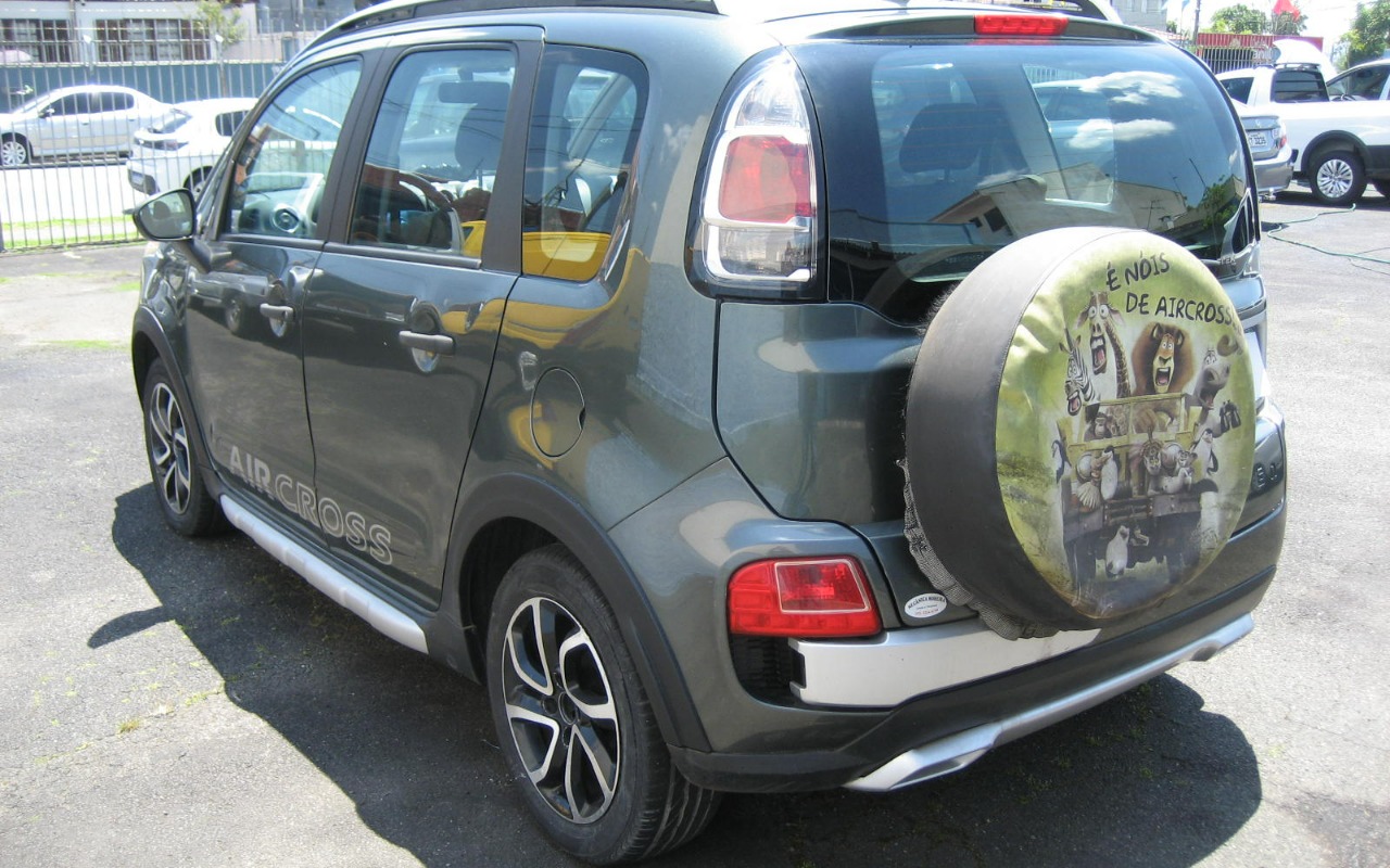 imagem-https://www.socarrao.com.br/sc-vehicle-images-prod/4391118/1792420438983-SU1HXzIwNTEuSlBH.JPG