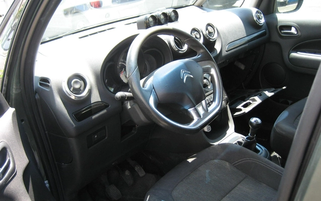 imagem-https://www.socarrao.com.br/sc-vehicle-images-prod/4391118/1792420439068-SU1HXzIwNTIuSlBH.JPG