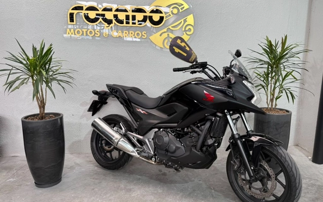 imagem-https://www.socarrao.com.br/sc-vehicle-images-prod/4391210/1792524585452-gb-cbebbb0.jpeg