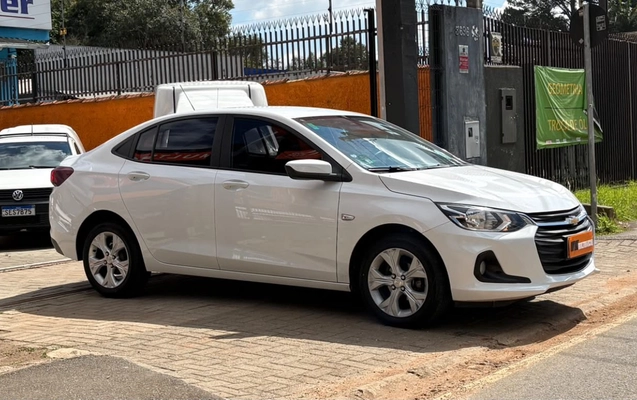 imagem-https://www.socarrao.com.br/sc-vehicle-images-prod/4391232/1792419053163-V2hhdHNBcHAgSW1hZ2UgMjAyNi0xMC0xOSBhdCAxMC4wMC4yOCAoMykuanBlZw.jpeg