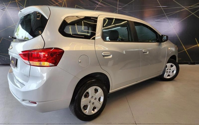 imagem-https://www.socarrao.com.br/sc-vehicle-images-prod/4391315/1792419269313-8499755_0_B_104e5e29da.jpeg