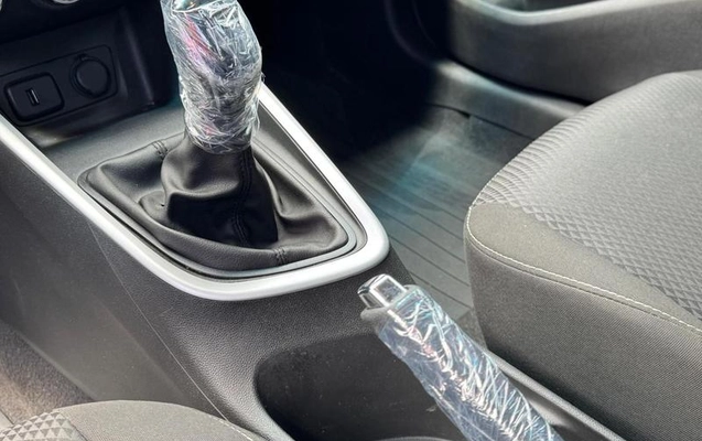 imagem-https://www.socarrao.com.br/sc-vehicle-images-prod/4391475/1792514959184-8581938_5_B_f967a29302.jpeg