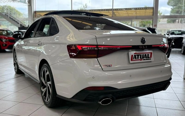 imagem-https://www.socarrao.com.br/sc-vehicle-images-prod/4391481/1792435898500-8582393_16_B_168bd2ca05.jpeg