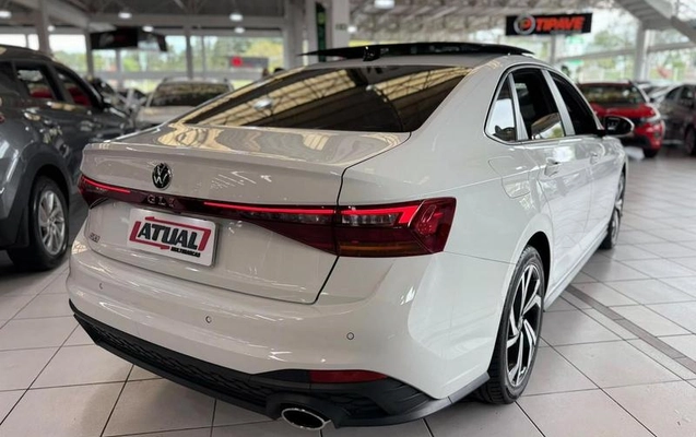 imagem-https://www.socarrao.com.br/sc-vehicle-images-prod/4391481/1792435898505-8582393_18_B_31a0e65d11.jpeg
