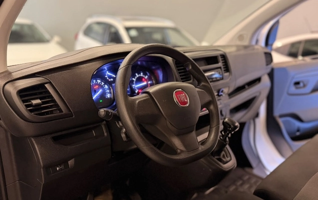 imagem-https://www.socarrao.com.br/sc-vehicle-images-prod/4391531/1792420078699-6_112530.jpg