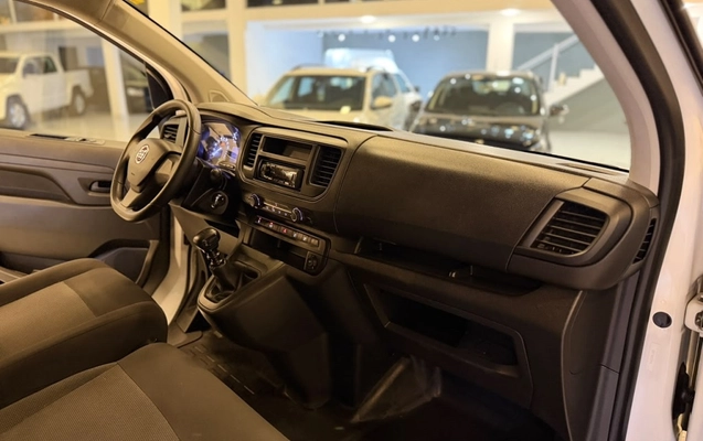 imagem-https://www.socarrao.com.br/sc-vehicle-images-prod/4391531/1792420078699-9_112530.jpg
