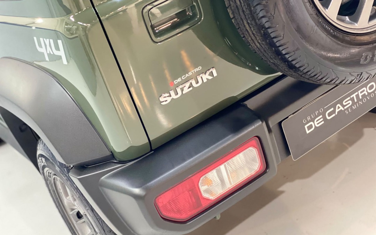 imagem-https://www.socarrao.com.br/sc-vehicle-images-prod/4391571/1792420251963-U1VaVUtJIEpJTU5ZIFNJRVJSQSA0WU9VUCAtIDIwMjUgLSBWRVJERSAtIEFZTzVGNDQgKDExKS5qcGc.jpg