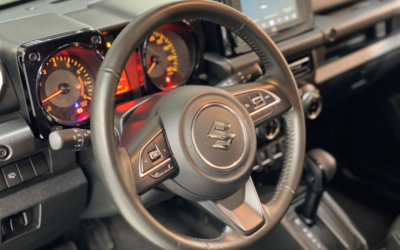 imagem-https://www.socarrao.com.br/sc-vehicle-images-prod/4391571/1792420252290-U1VaVUtJIEpJTU5ZIFNJRVJSQSA0WU9VUCAtIDIwMjUgLSBWRVJERSAtIEFZTzVGNDQgKDE4KS5qcGc.jpg