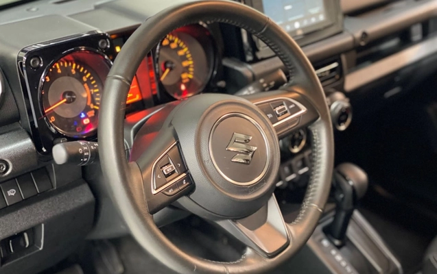 imagem-https://www.socarrao.com.br/sc-vehicle-images-prod/4391571/1792420252290-U1VaVUtJIEpJTU5ZIFNJRVJSQSA0WU9VUCAtIDIwMjUgLSBWRVJERSAtIEFZTzVGNDQgKDE4KS5qcGc.jpg