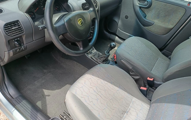 imagem-https://www.socarrao.com.br/sc-vehicle-images-prod/4391663/1792420520425-YmU1MTU3OTAtYzFiNC00MzA2LTk1ZmItMTNjNzlmZTRmOTAyLmpwZw.jpg