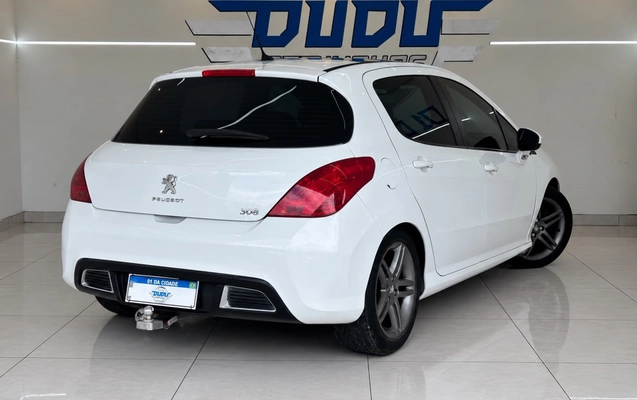 imagem-https://www.socarrao.com.br/sc-vehicle-images-prod/4391860/1792421239484-9_114417.jpg
