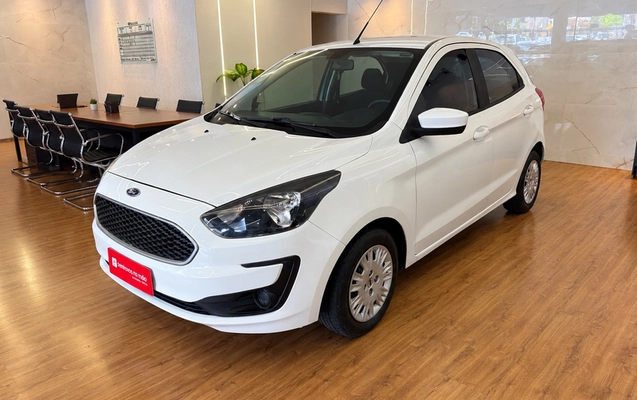 imagem-https://www.socarrao.com.br/sc-vehicle-images-prod/4391954/1792784267890-8573276_13_B_93a06c6691.png