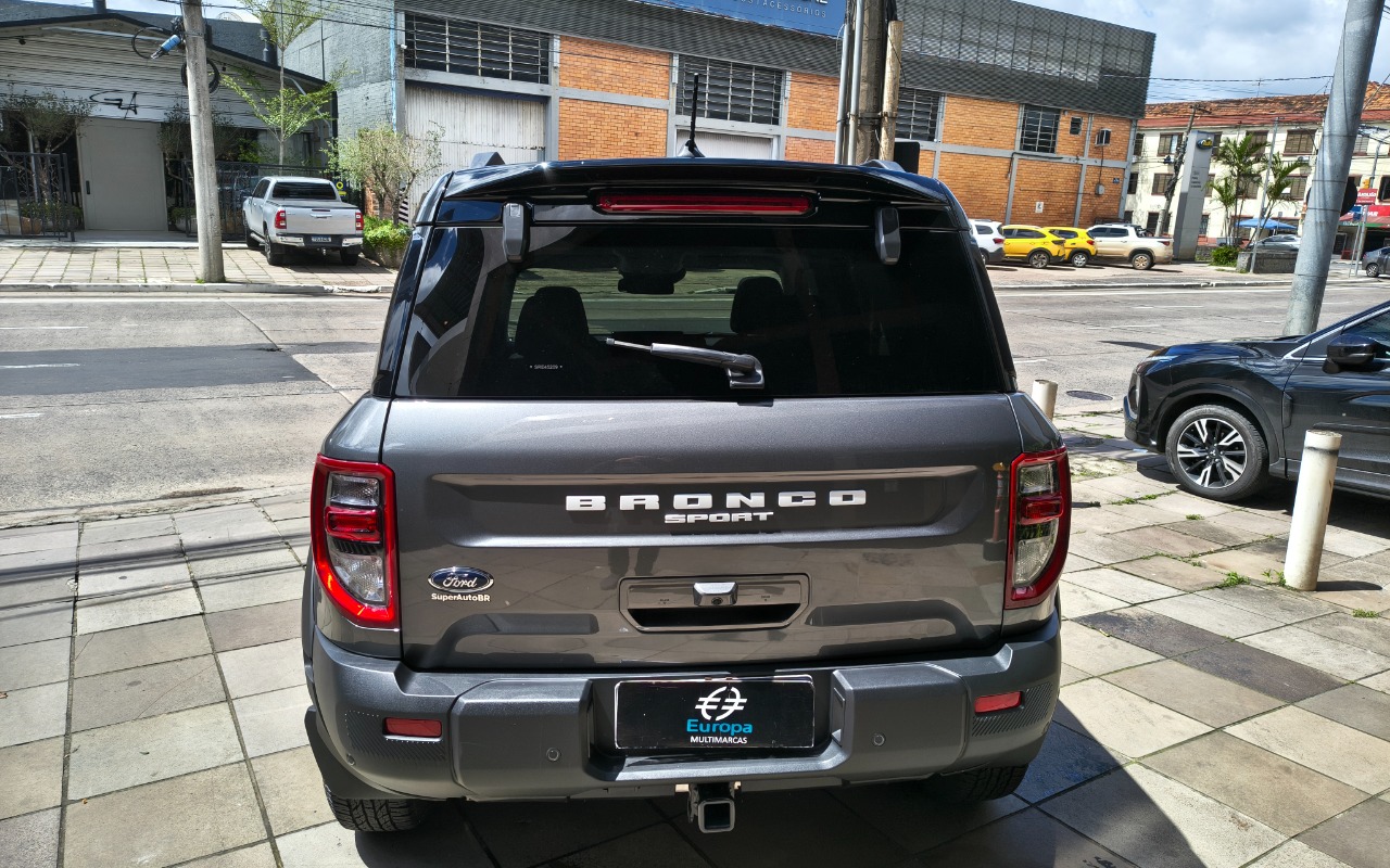 imagem-https://www.socarrao.com.br/sc-vehicle-images-prod/4391981/1792422489122-SU1HXzIwMjYxMDE3XzEwNTk1Njg3NF9IRFIuanBn.jpg