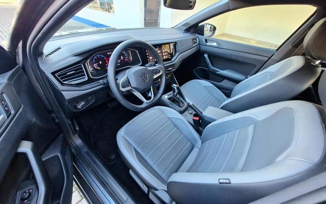 imagem-https://www.socarrao.com.br/sc-vehicle-images-prod/4392041/1792422907198-8337265_12_B_50772d0e92.jpeg