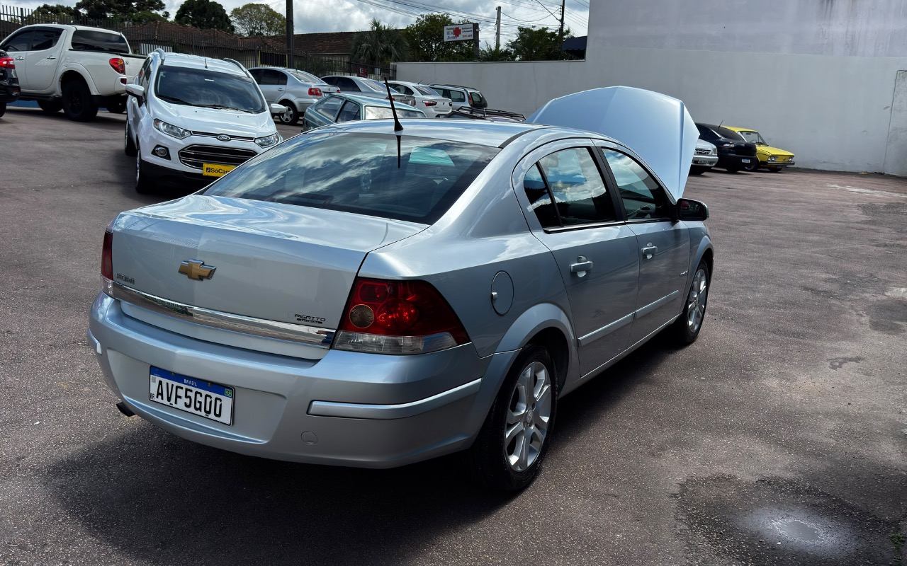 imagem-https://www.socarrao.com.br/sc-vehicle-images-prod/4392048/1792422931868-N2U3NTdmYTItZDZlOC00ZTAzLWJkY2QtYWYxZDhmOTQ0OWM0LmpwZWc.jpeg