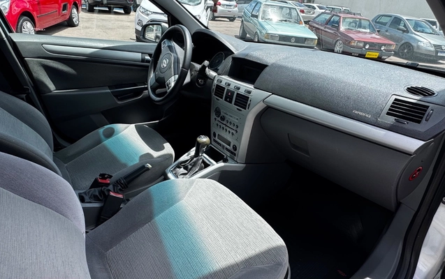 imagem-https://www.socarrao.com.br/sc-vehicle-images-prod/4392048/1792422932120-ZDU5NzBlY2QtMjE0NS00ZDViLWE1NjEtNDIwYmE0YzkxYmMwLmpwZWc.jpeg