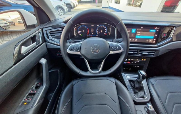 imagem-https://www.socarrao.com.br/sc-vehicle-images-prod/4392053/1792682058813-8337217_12_B_37e0196135.jpeg