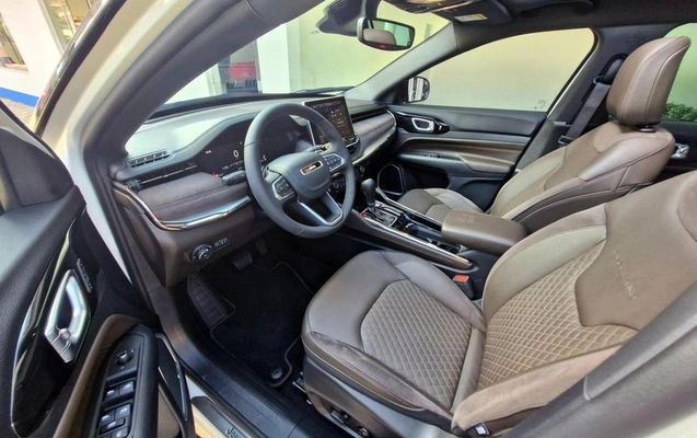 imagem-https://www.socarrao.com.br/sc-vehicle-images-prod/4392069/1792423215047-7856834_14_B_86861fd74f.jpeg