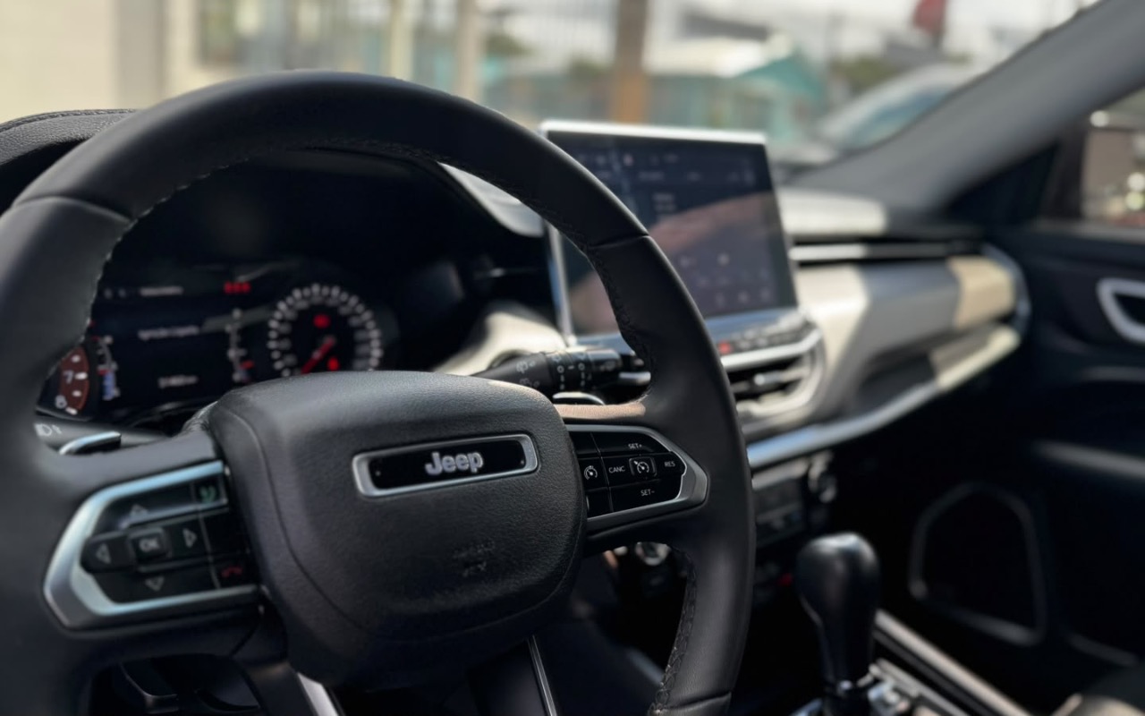 imagem-https://www.socarrao.com.br/sc-vehicle-images-prod/4392074/1792423123775-MDRlMzM5MmItYjRkNi00OGI0LWJiNmItYmI2NTU2MzhjNTFjLmpwZWc.jpeg