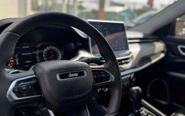 imagem-https://www.socarrao.com.br/sc-vehicle-images-prod/4392074/1792423123775-MDRlMzM5MmItYjRkNi00OGI0LWJiNmItYmI2NTU2MzhjNTFjLmpwZWc.jpeg