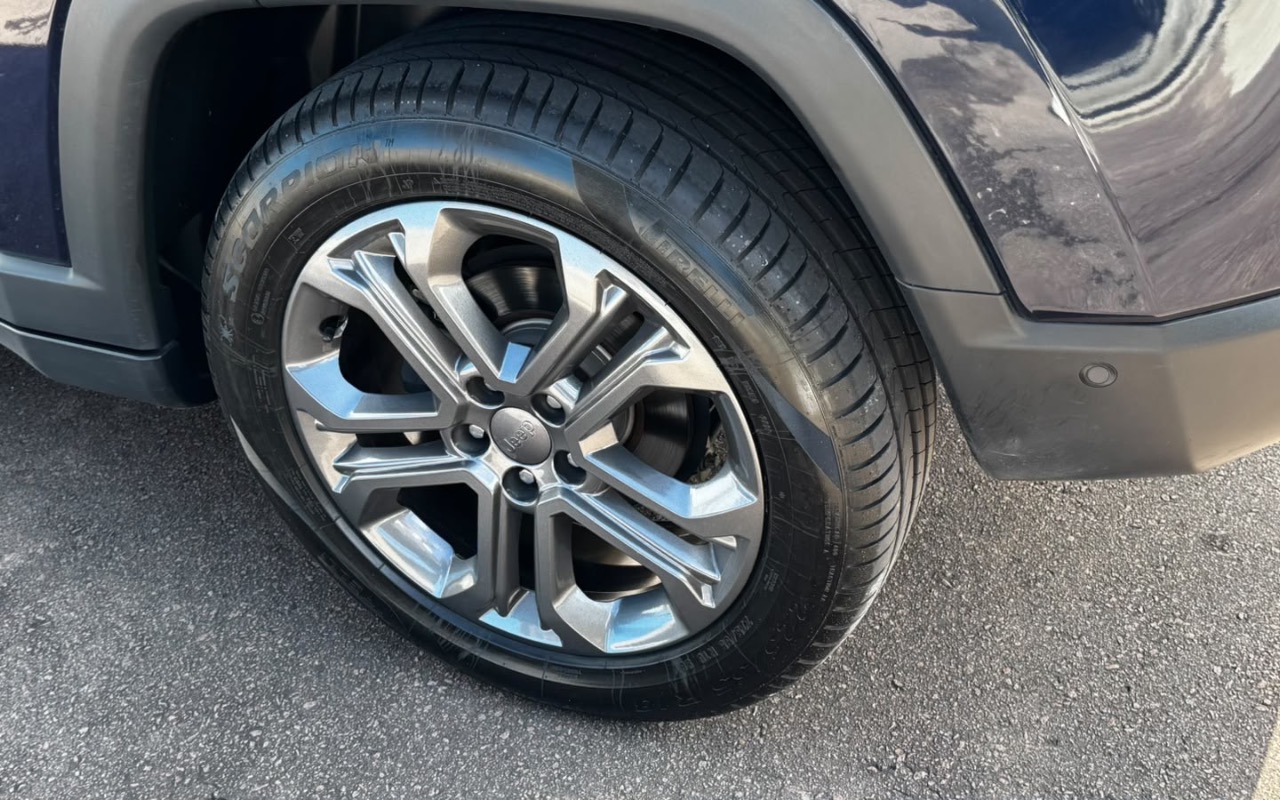 imagem-https://www.socarrao.com.br/sc-vehicle-images-prod/4392074/1792423124016-ZDM1MWM3NWYtNGRiMC00ZGJiLWEwZTYtOTVkN2M2ZTA4ZjRlLmpwZWc.jpeg