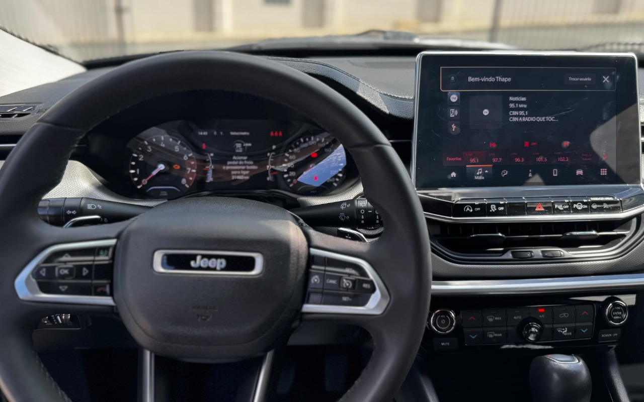imagem-https://www.socarrao.com.br/sc-vehicle-images-prod/4392074/1792423124418-MmNhYWM3YzgtNzczMy00ODI1LTk1ZDktZDU1OTRjYThhZGNkLmpwZWc.jpeg