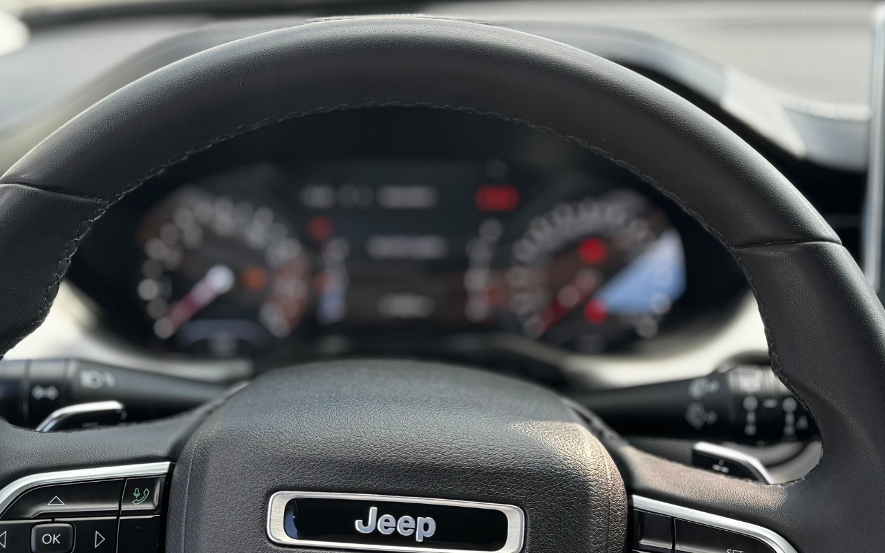 imagem-https://www.socarrao.com.br/sc-vehicle-images-prod/4392074/1792423124627-MWEyMmNjOTktNTU1Yy00N2Y2LTkzZGYtYmRmMTVmYWUxYTYwLmpwZWc.jpeg
