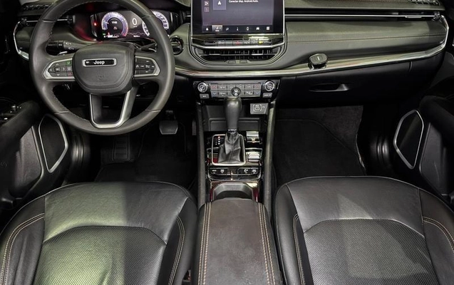 imagem-https://www.socarrao.com.br/sc-vehicle-images-prod/4392130/1792611593237-8582674_15_B_8ffe997722.jpeg