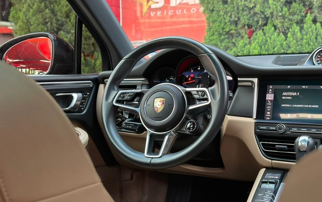 imagem-https://www.socarrao.com.br/sc-vehicle-images-prod/4392226/1792424478035-1ba6fed8-e430-449b-9df9-8952a597f038.jpg