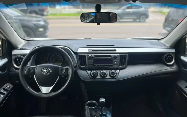 imagem-https://www.socarrao.com.br/sc-vehicle-images-prod/4392260/1792424909262-vehicle_image_1792424838_475bd784b736c46c42f7b0ec108d78ef.jpeg