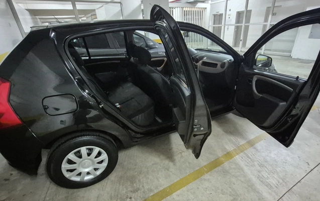 imagem-https://www.socarrao.com.br/sc-vehicle-images-prod/4392350/1792426280816-MjAyNjA4MjJfMTA1OTIyLmpwZw.jpg
