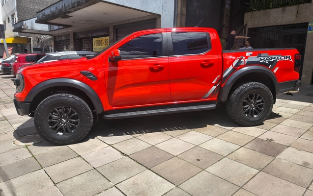 imagem-https://www.socarrao.com.br/sc-vehicle-images-prod/4392351/1792425903847-SU1HXzIwMjYxMDE2XzExNDYyMDUwN19IRFIuanBn.jpg