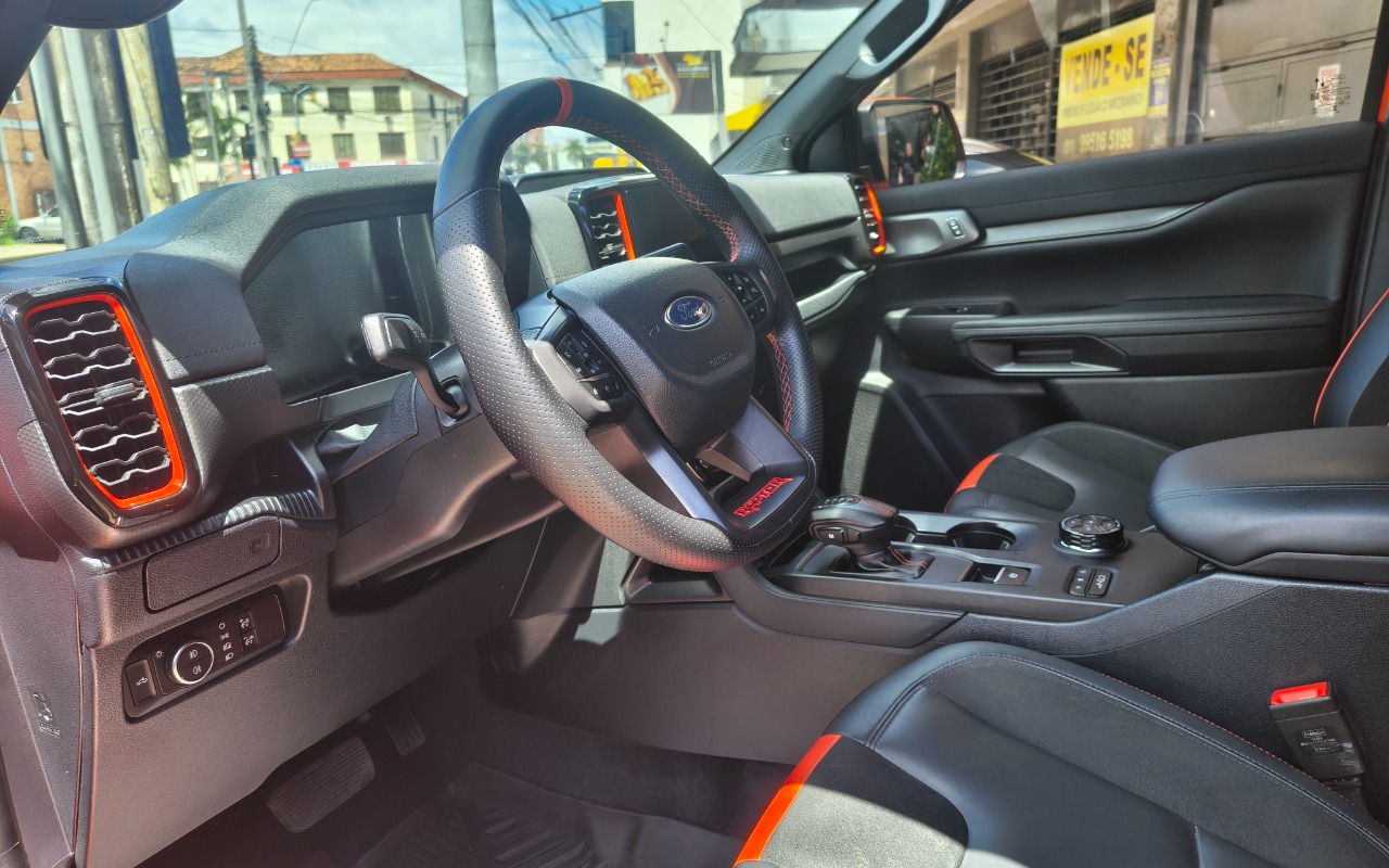 imagem-https://www.socarrao.com.br/sc-vehicle-images-prod/4392351/1792425904558-SU1HXzIwMjYxMDE2XzExNDc0ODc3NV9IRFIuanBn.jpg