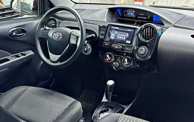 imagem-https://www.socarrao.com.br/sc-vehicle-images-prod/4392353/1792433410744-nUfmrDAy5GclICJVBSs7TKIJWkBnlOn2.jpg