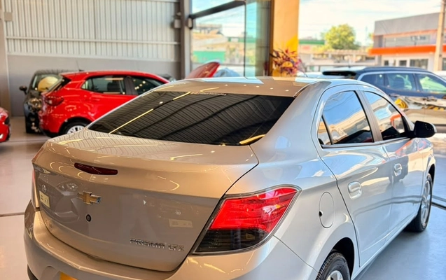 imagem-https://www.socarrao.com.br/sc-vehicle-images-prod/4392668/1792427422279-e87406eb-c84b-4663-82c8-b7255b4cf619.jpg