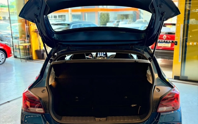 imagem-https://www.socarrao.com.br/sc-vehicle-images-prod/4392676/1792427728066-d86e2941-a6c9-4c15-8250-c5b464a75087.jpg