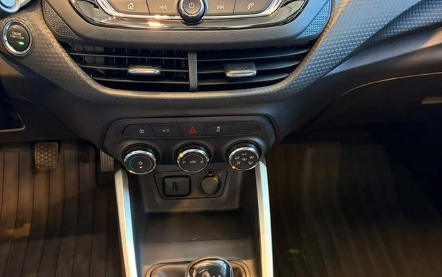 imagem-https://www.socarrao.com.br/sc-vehicle-images-prod/4392676/1792427728071-11042b25-ae15-4785-affb-8ebfbbe4877c.jpg
